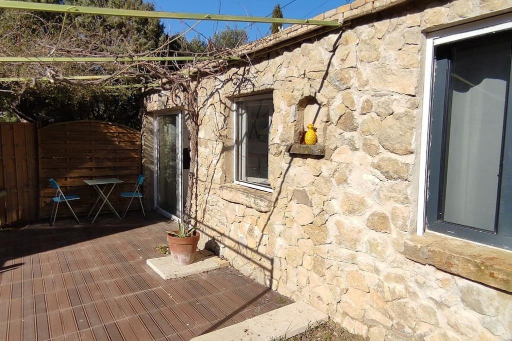 Charmant Studio Independant Dans La Colline Eyguieres Ngoại thất bức ảnh