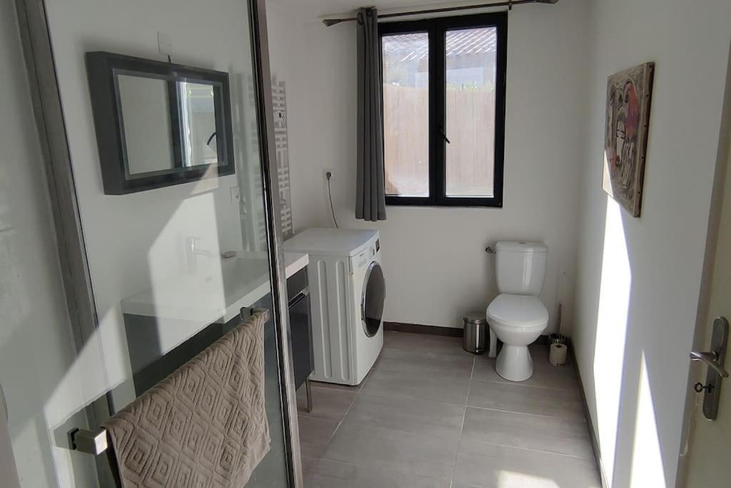 Charmant Studio Independant Dans La Colline Eyguieres Ngoại thất bức ảnh