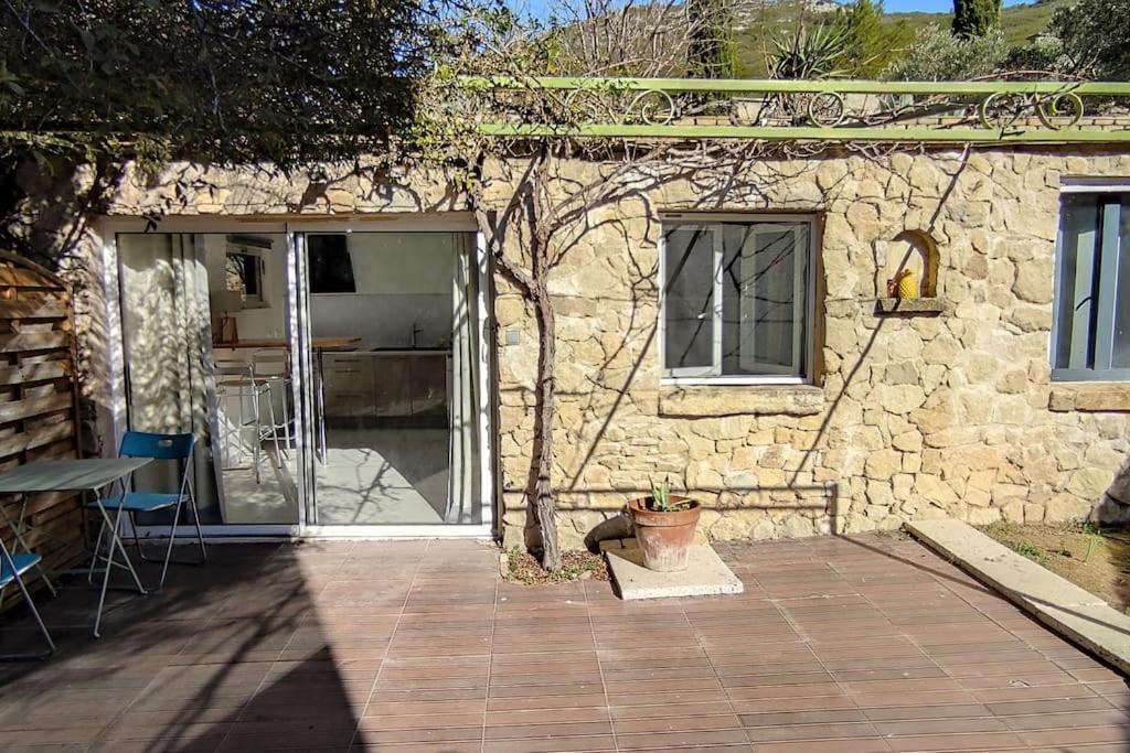 Charmant Studio Independant Dans La Colline Eyguieres Ngoại thất bức ảnh